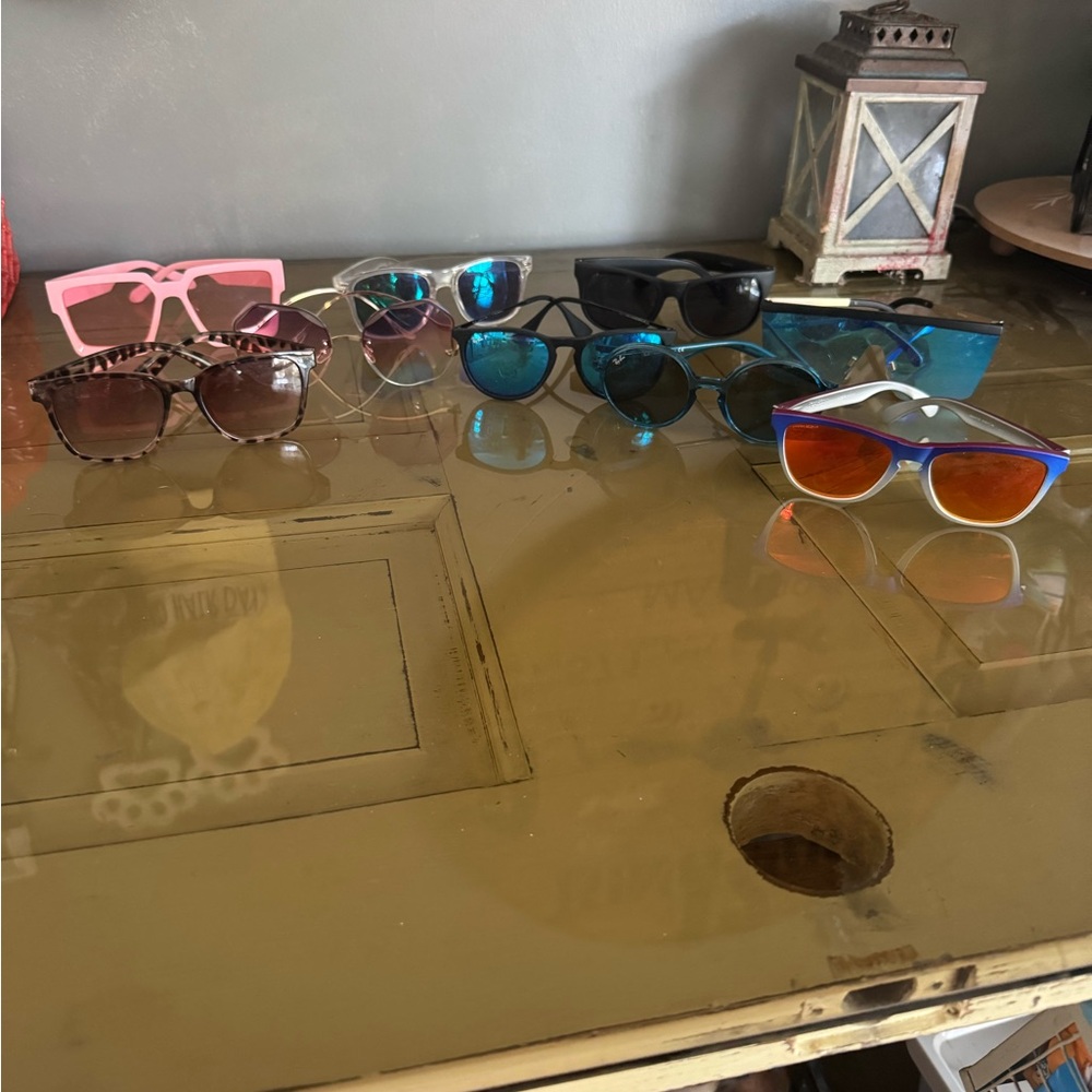 Bundle of sunglasses, two authentic Rayban, one authentic Oakley